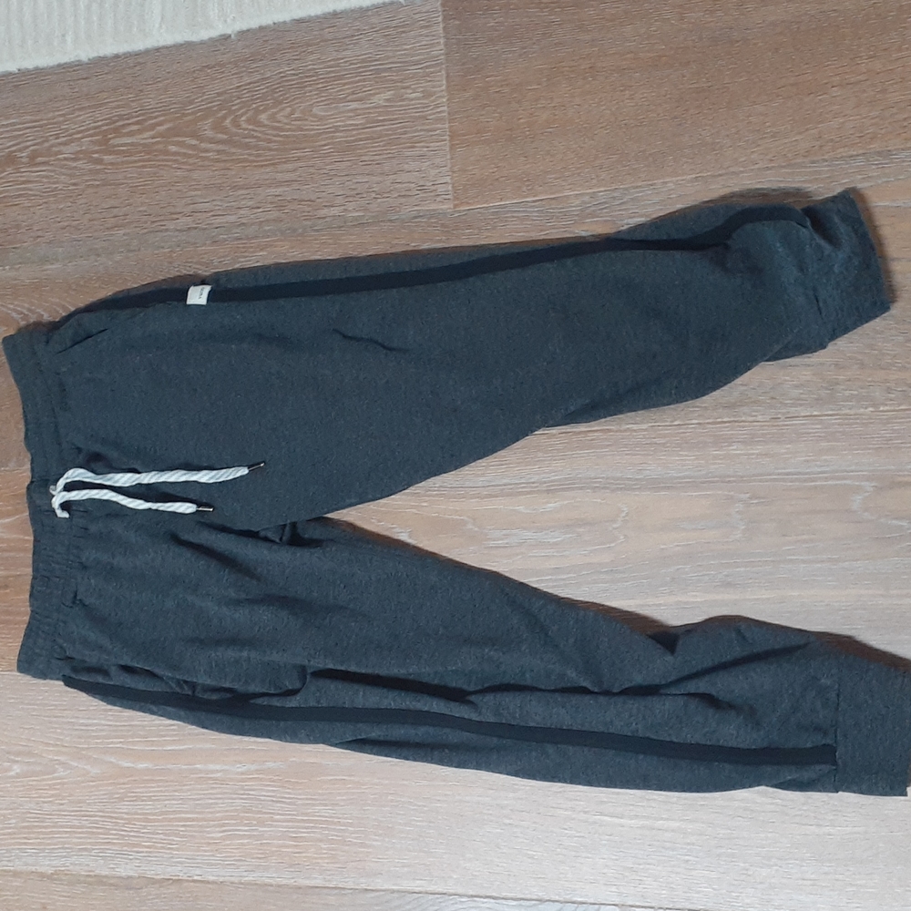 Vuori charcoal joggers